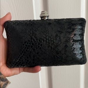 Small black snake skin clutch